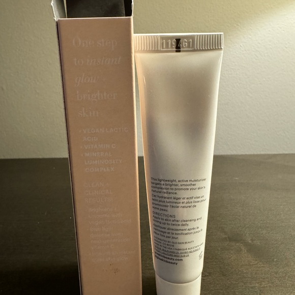 Glo Skin Beauty Hydra-Bright AHA Hydrator 22 ml .75 fl oz NIB - Picture 2 of 3